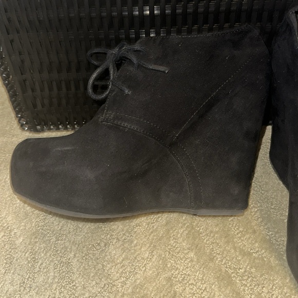 Black Suede Lace Up High Heels Wedge Bootie - Picture 6 of 6